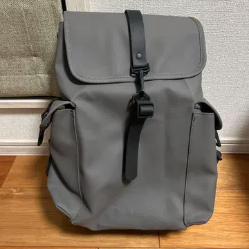 RAINS 그레이 롤탑 백팩