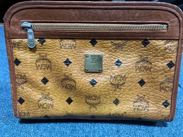 MCM 가죽 클러치백