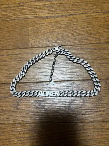 ADRER 로고 목걸이