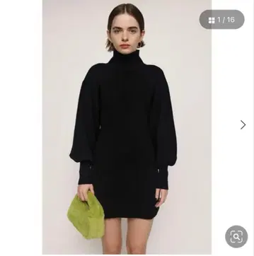 블랙 터틀넥 미니 원피스