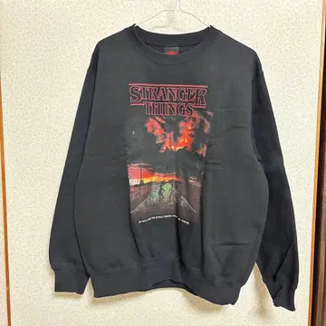 기묘한 이야기 맨투맨 S 사이즈