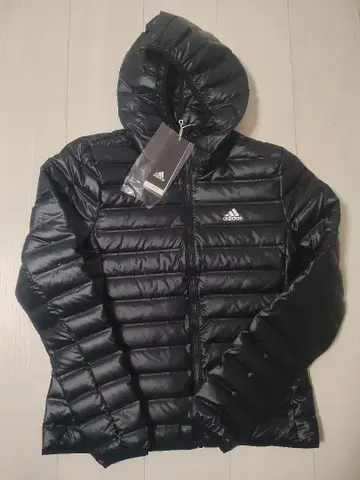 새상품 택 포함 adidas 아디다스 블랙 다운 자켓 DK092