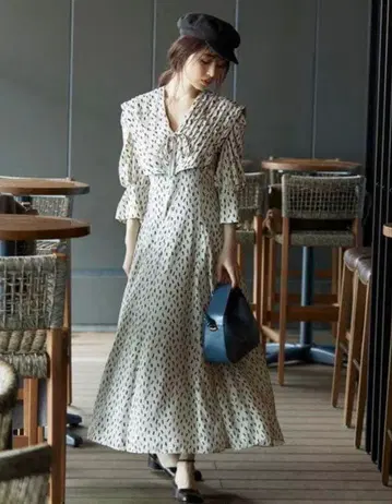 SNIDEL 빅 칼라 클래시컬 원피스