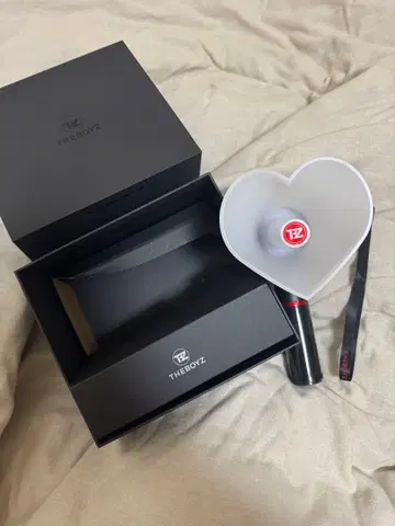 THE BOYZ 하트형 응원봉