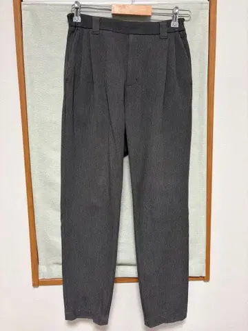 UNITED TOKYO 아웃라스트 2턱 슬랙스 사이즈 2 그레이