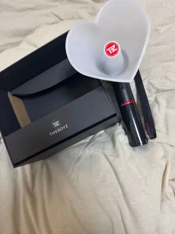 THE BOYZ 하트형 응원봉