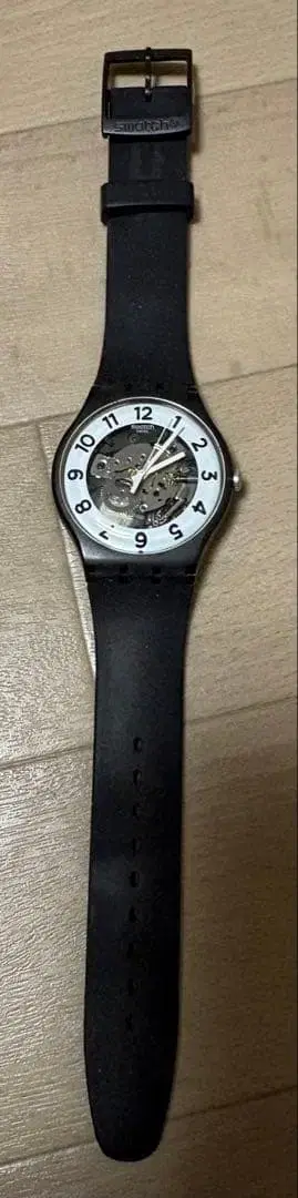 Swatch V8 손목시계 블랙