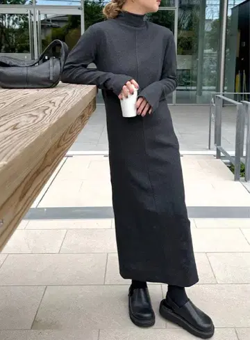 셀렉트 모카 핑거 슬리브 프티 하이 리브 원피스