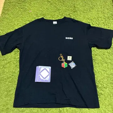 NiziU T셔츠 키링 배치 세트