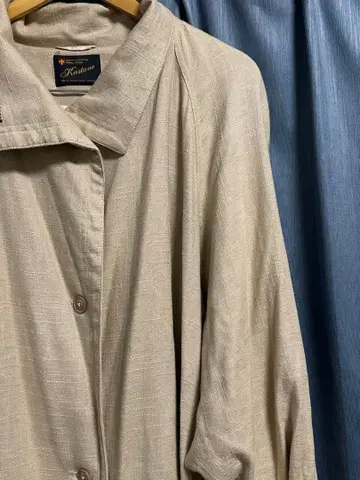 카스타네 베이지 트렌치코트