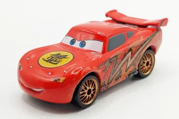 토미카 카즈 C-34 라이트닝 맥퀸