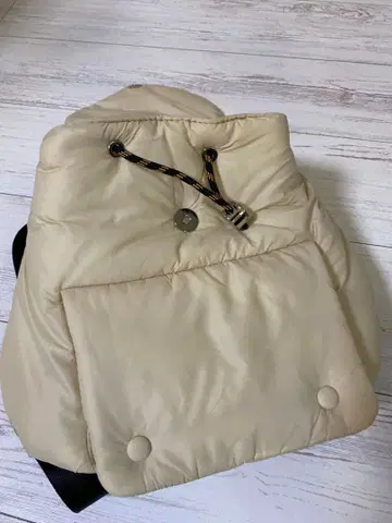 ZARA 크림색 백팩