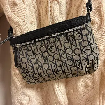 캘빈클라인 숄더백