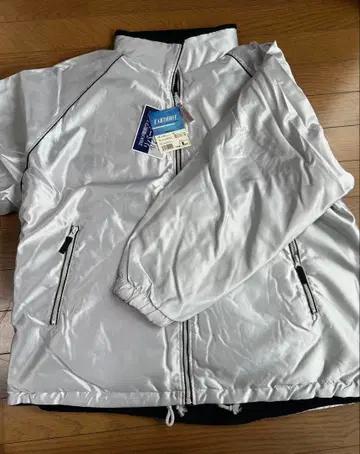 점퍼 리버서블 EARTHHIT