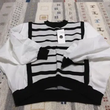 Utao: 스트라이프 니트 스웨터 긴팔