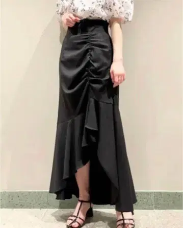 SNIDEL SNIDEL 셔링 슬릿 머메이드 스커트