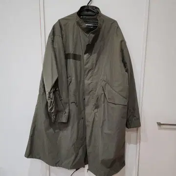 모즈 코트 올리브색 퀼팅 내부