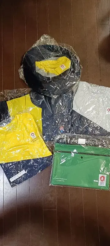 [ M 사이즈 ] 오사카 만박 마을 자원봉사 5종 세트