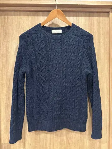 투모로우랜드 케이블 니트