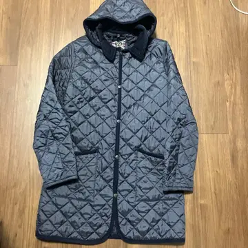 Lavenham 퀼팅 코트 유나이티드 애로우즈 별주