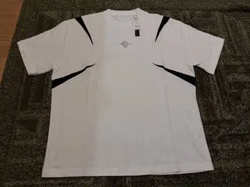 CRONOS 화이트 스포츠 T셔츠 택 포함 새상품