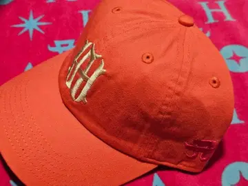 하마사키 아유미 x MFC STORE LOW CAP Choral