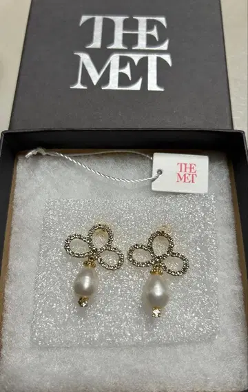 메트로폴리탄 미술관 펄과 비쥬 귀걸이