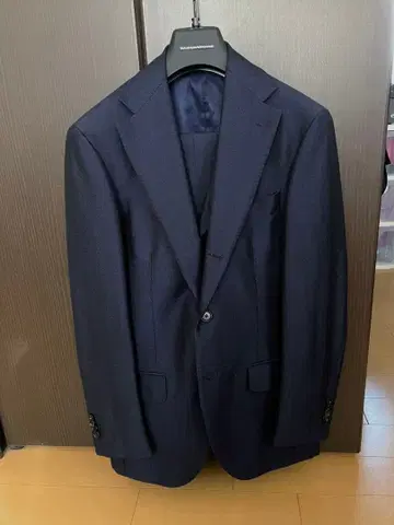 Brilla per il gusto 울 모헤어 쓰리피스 수트