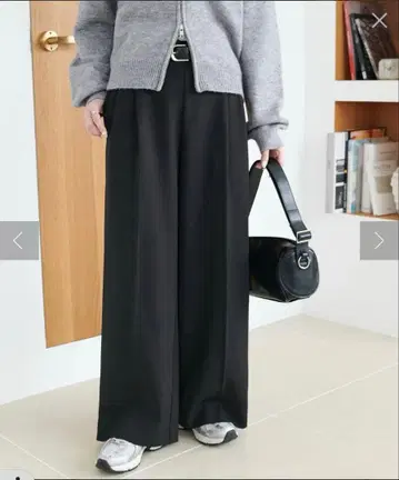 [ 새상품 ] DISCOAT 2턱 와이드 팬츠 블랙