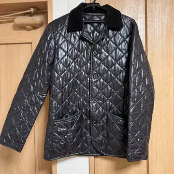 트래디셔널 웨더웨어 블랙 퀼팅 자켓