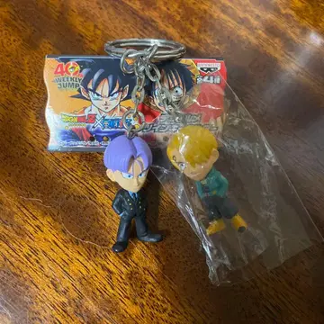 점프 40주년 드래곤볼 x 원피스 피규어 키링