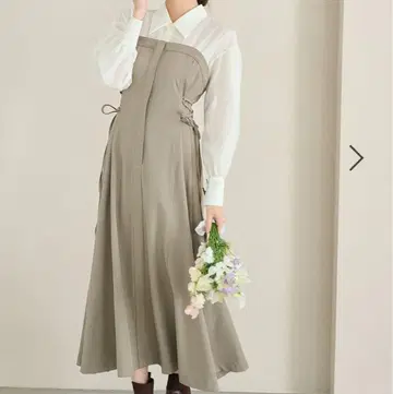 mysty woman 도킹 레이스업 원피스 베이지 긴팔 셔츠