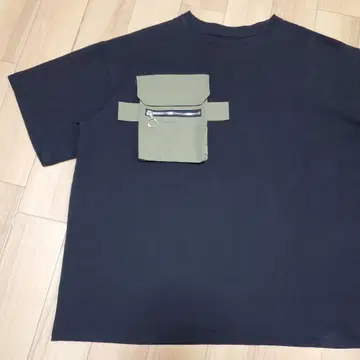 어댑트 와이드 실루엣 포켓 T셔츠