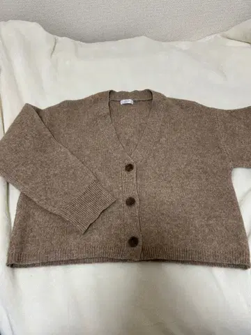 LOWRYS FARM / 베이지 가디건 로리즈팜 니트