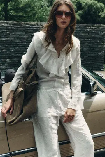 [ 택 포함 미사용 새상품 ] ZARA 자수 장식 컬러 블라우스