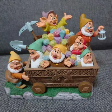 디즈니 스토어 백설공주 7인의 난쟁이 트럭 주얼리 스탠드 소품함