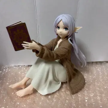 장송의 프리렌 desktop cute 피규어 프리렌 룸웨어