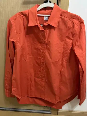 토템 오렌지 버튼다운 셔츠