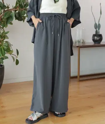 렙심 멀티메리트 와이드 팬츠 그레이 프리 새상품급