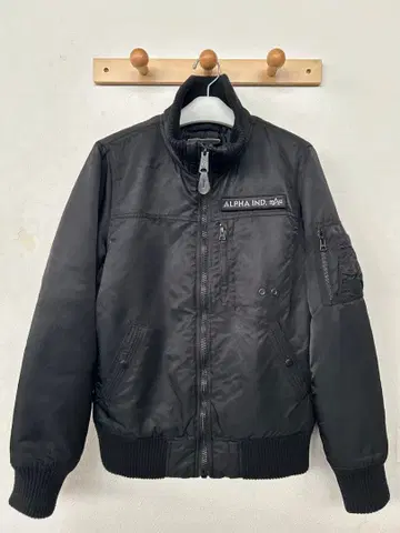 ALPHA INDUSTRIES 알파. HOODED RIB JACKET