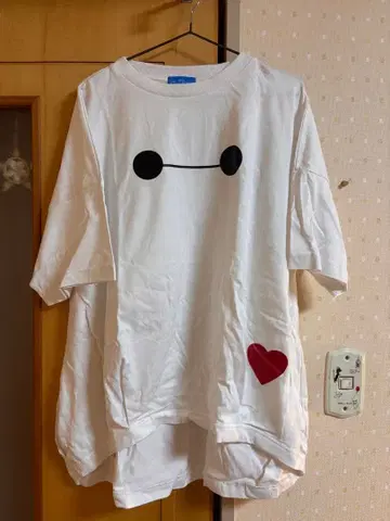 [ 미사용 새상품 ] 디즈니 리조트 베이맥스 T셔츠