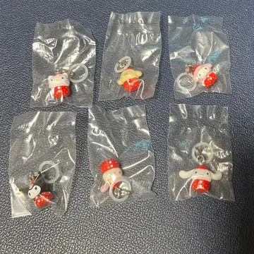 산리오 캐릭터즈 딸기 메지루시 액세서리 가챠 컴프