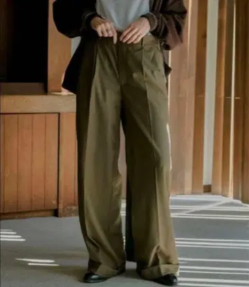 소에르테 와이드 스트레이트 슬랙스 팬츠