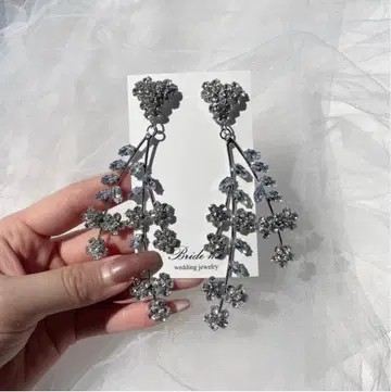 빅 사이즈 꽃 모티브 크리스탈 귀찌