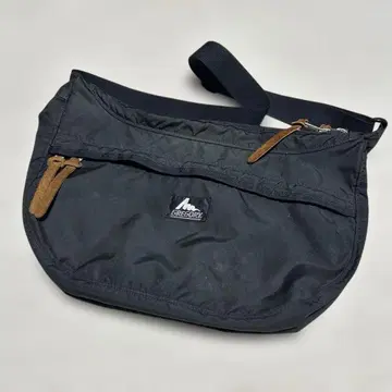 숄더백 GREGORY 그레고리 블랙 M 미국제