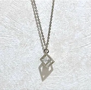 목걸이 다이아몬드형 펜던트