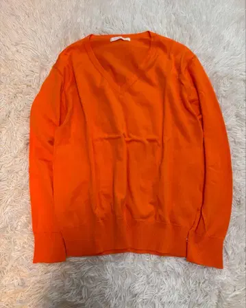 새상품급 엑스트라 파인 게이지 코튼 V넥 풀오버