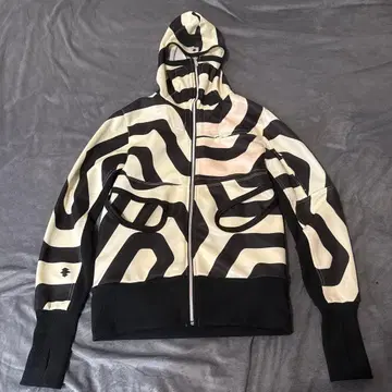 기하학 패턴 후드 부착 자켓