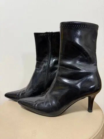 블랙 가죽 스틸레토 부츠