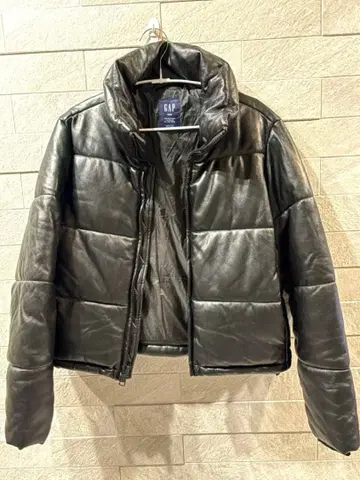 [ 기간 한정 판매 ] GAP 블랙 다운 자켓